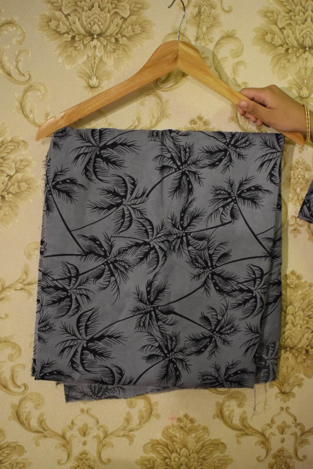 Unstitched Lawn Print 2 Piece (Shirt/Trouser)