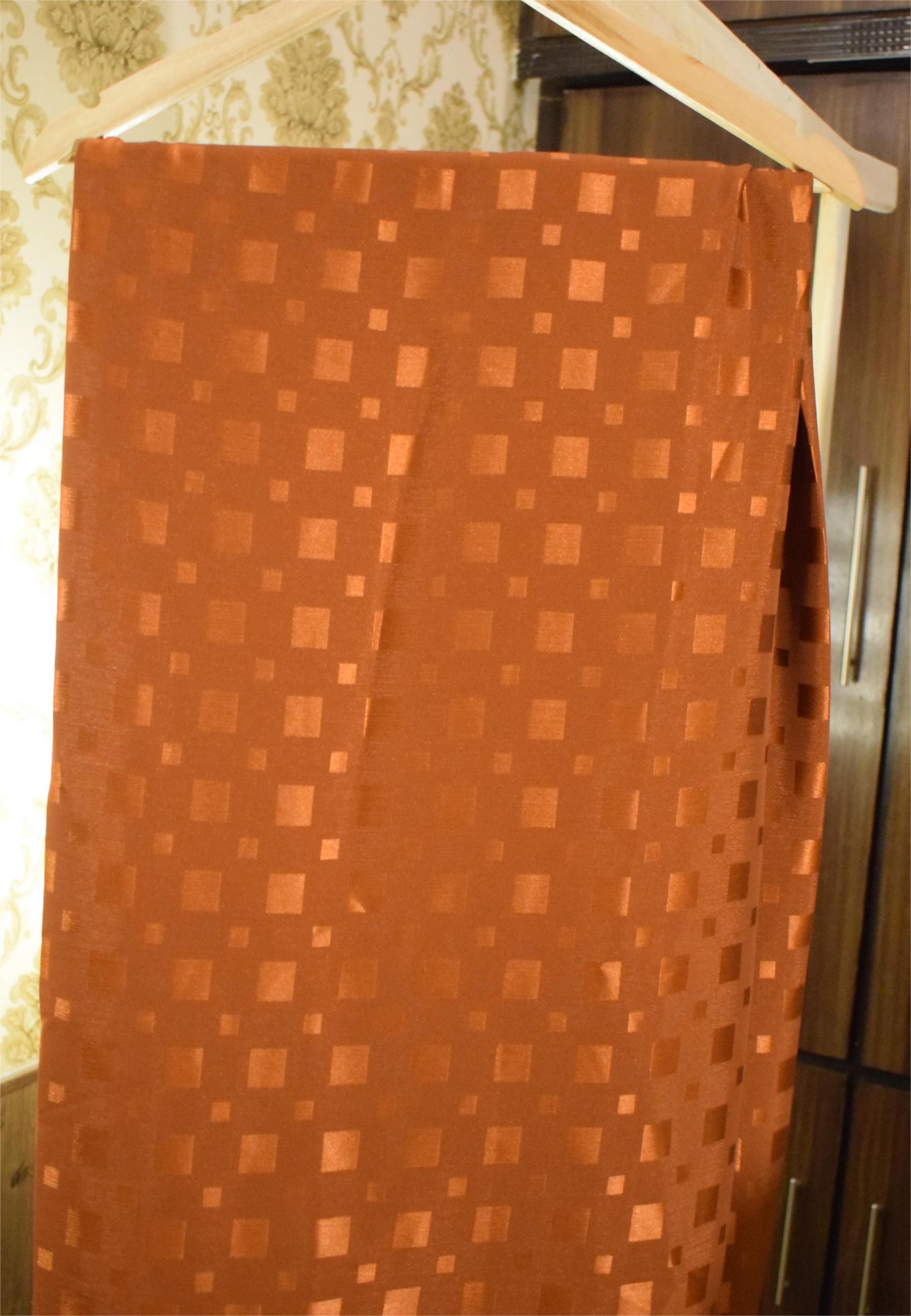 Unstitched 2pc Silk Jacquard (Shirt/Trouser)