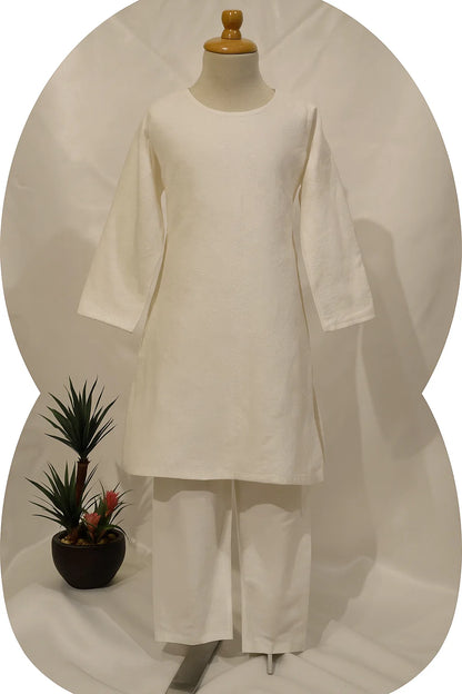 Unstitched Lawn 2pc (Shirt/Trouser)